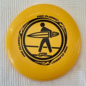 Wham-o Pro-Classic Frisbee Disc Recreational 130 G Easy to throw! Easy to catch!